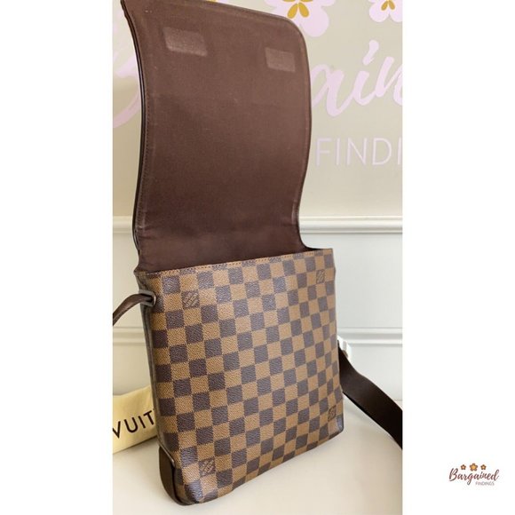 Authentic Louis Vuitton Damier Ebene Coated Canvas Brooklyn PM Crossbody Bag - Picture 9 of 14